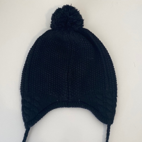 Bundle of 4 Winter Hats - Picture 3 of 12